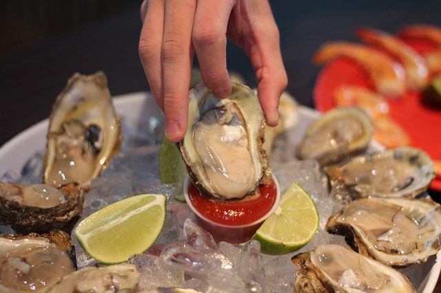 best time of year to eat oysters