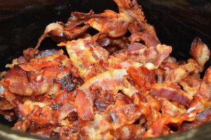 Can a diabetic eat bacon?